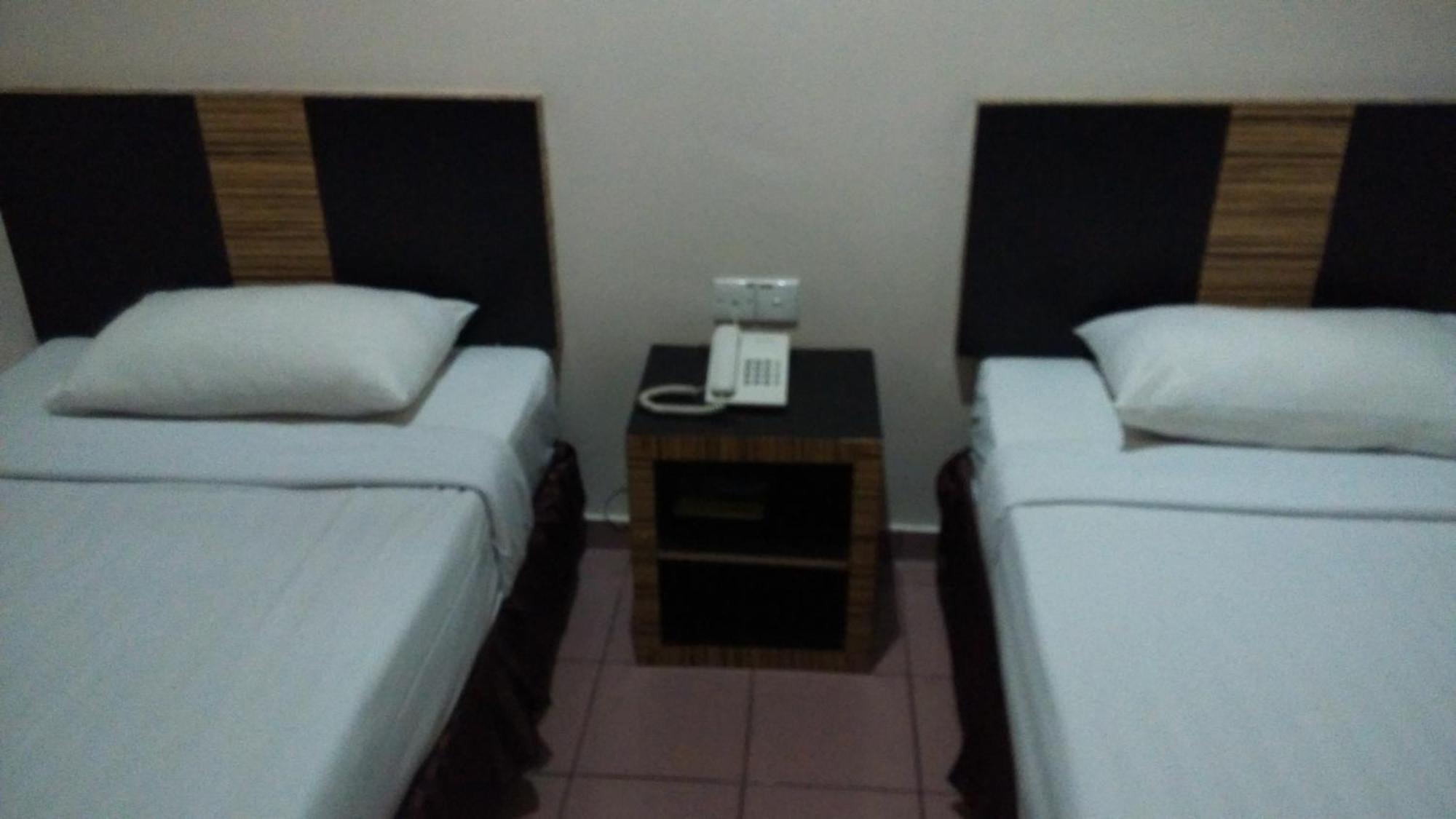 Hotel Traveller Kota Kinabalu Kamer foto