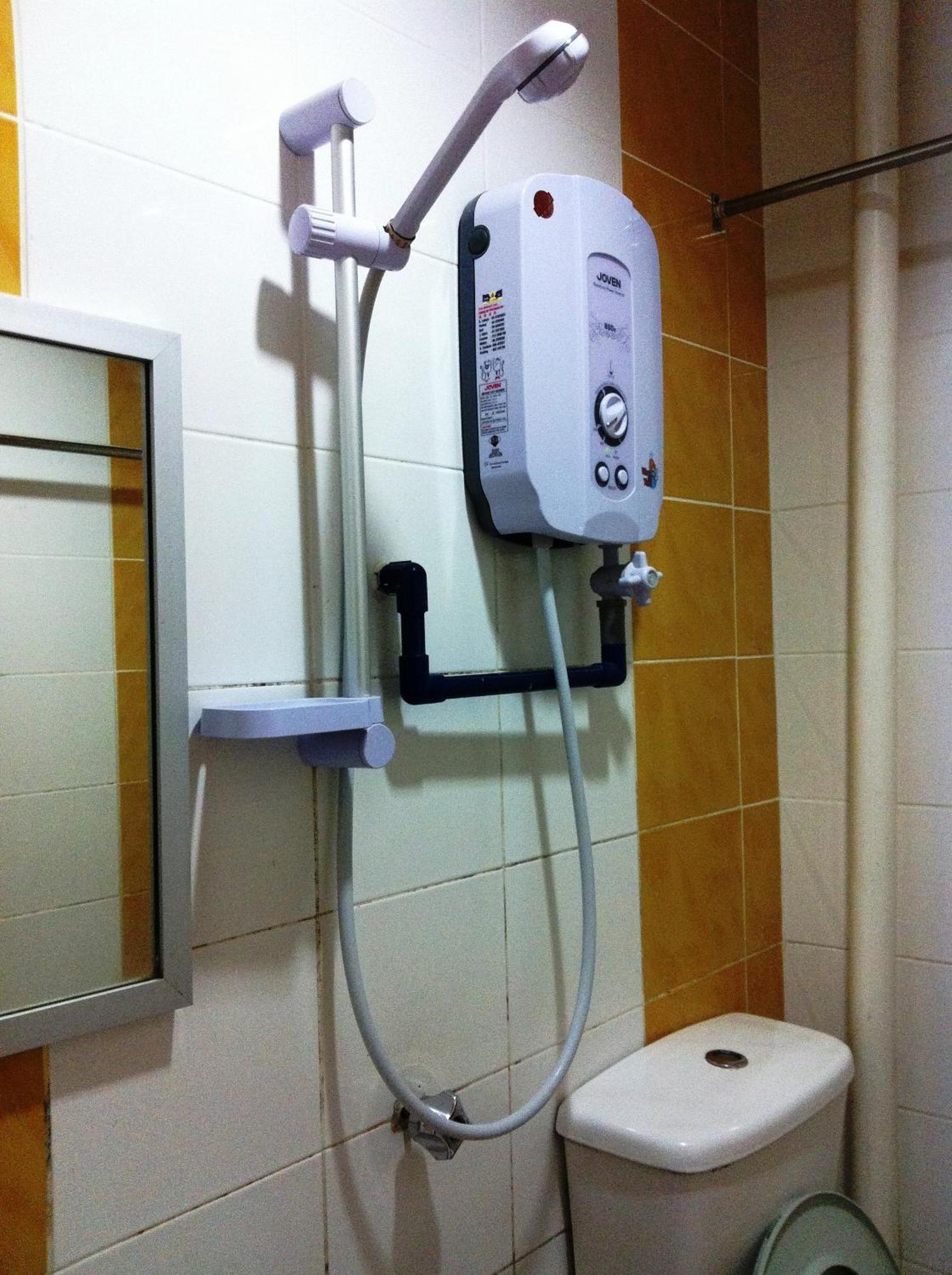 Hotel Traveller Kota Kinabalu Kamer foto