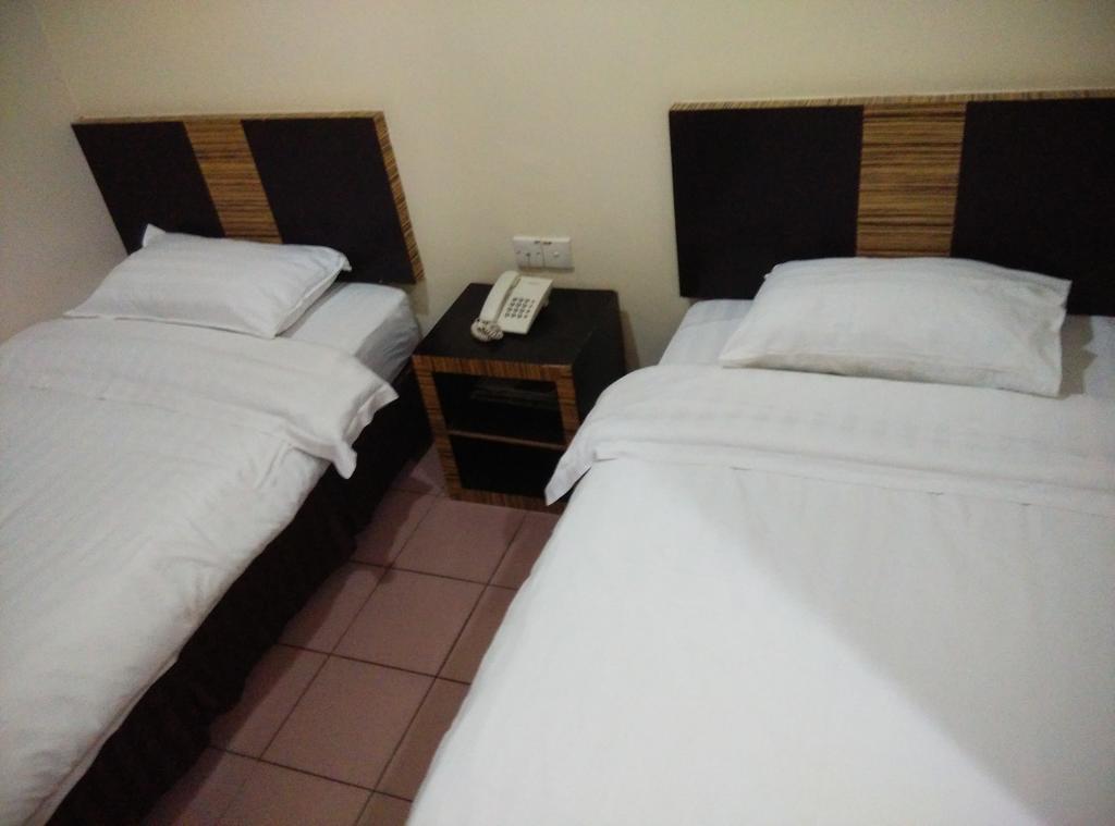 Hotel Traveller Kota Kinabalu Buitenkant foto